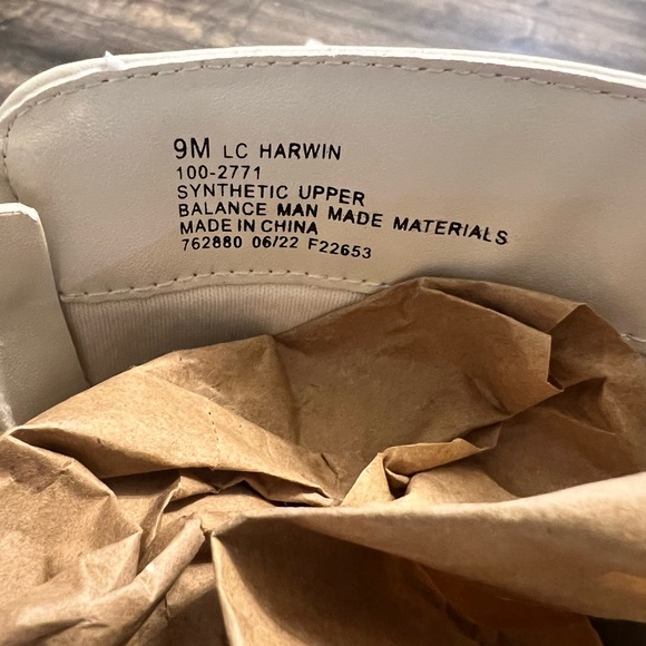 Liz Claiborne Harwin Boots Cream SZ 9M NEW - Picture 11 of 11